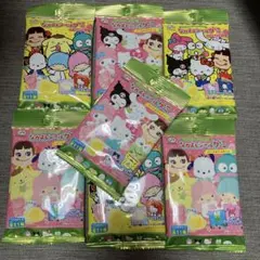 サンリオキャラクターズ なかよしシールグミ 7袋 シール付き 不二家 ペコちゃん