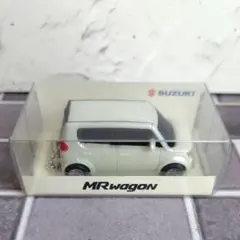 【非売品】スズキ MRワゴン LEDライト付き プルバックカー キーホルダー