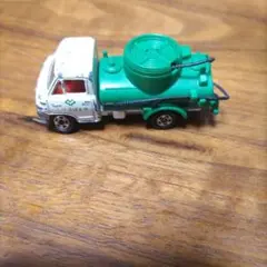 トミカ　トヨタダイナ　バキュームカー