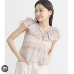 フリルトップス ピンクベージュ