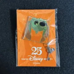 新品】TDR 25周年 ピンバッジ シンデレラ 鍵チャーム付 公式 限定