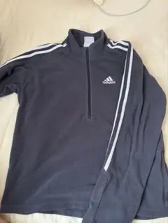 adidas ネイビー ハーフジップ トレーナー