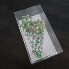 和装用髪飾り 花と葉のデザイン