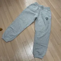 グレー ジョガーパンツ