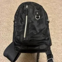 カモフラージュデザイン ボディバッグ