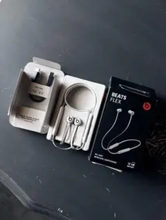 Beats Flex スモークグレイ 美品｜付属品完備・数回使用