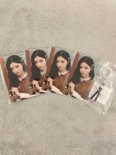 NiziU リマ オンラインくじステッカーと目印チャーム