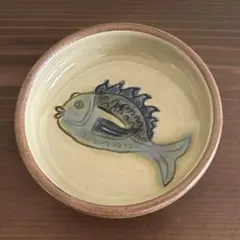 No.85 青い魚の5寸浅鉢　やちむんのサムネイル