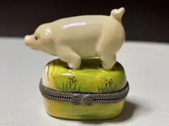 ①ポタリーケース ヒンジボックス ピルケース 陶器 アンティーク 豚