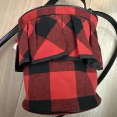 セツコサジテールフリル付き赤黒チェックバケットバッグ