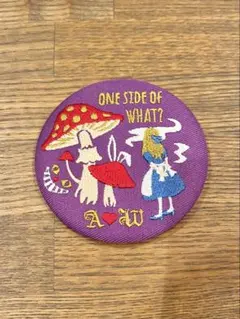 不思議の国のアリス　缶バッチ　刺繍　水曜日のアリス