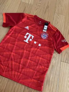バイエルン　ミュンヘン　新品タグ付　ユニフォーム Tシャツ　ジャージ　L
