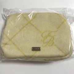 フォクシー　ノベルティ　カシミヤポーチ　新品未開封のサムネイル