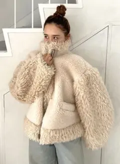 アングリッド　ボアコンビムートンブルゾン　アイボリー