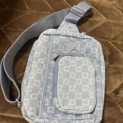 Nike jordan ジョーダン モノグラム デニム スリング ボディバッグ