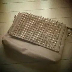 新品未使用 訳あり！スタッズ付きクラッチバッグ