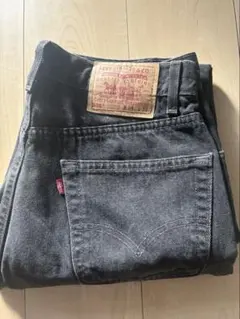 a*o様 Levi's ブラック ストレートデニム