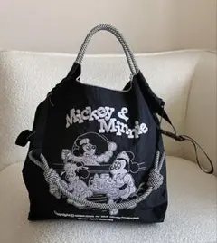 Item thumbnail for item 2d6bb271-0996-4656-822e-40dc91393bd3