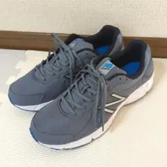 ニューバランス スニーカー