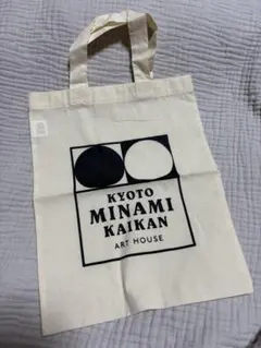 KYOTO MINAMI KAIKAN トートバッグのサムネイル