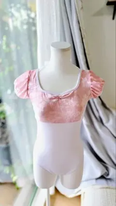 貴婦人風花柄レースと後ろのリボンがエレガントな娘役レオタード黒Ｓ～Ｍサイズ 貴婦人風花柄レースと後ろのリボンがエレガントな娘役レオタード