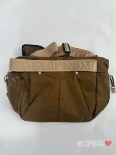 NOMADIS ブラウンショルダーバッグ