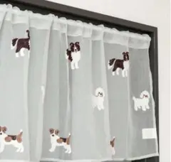 カフェカーテン　かわいい刺繍入りのカフェカーテン