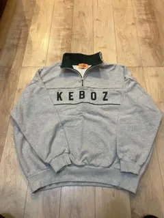 【人気デザイン】ケボズ ビッグバック刺繍 ロゴ入りパーカー グレー Mサイズ 人気デザイン】ケボズ ビッグバック刺繍 ロゴ入りパーカー グレー M