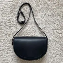 UNITED ARROWS TOKYO ハーフムーン ワンショルダーバッグ