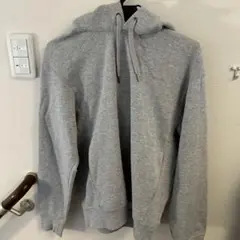 ユニクロ スウェットプルパーカ