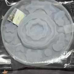新品未開封 シャカシャカ シェイカー モールド クリスマス リース