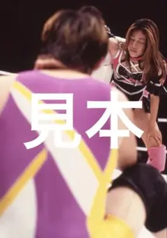 女子プロレス　白鳥智香子、李由紀写真