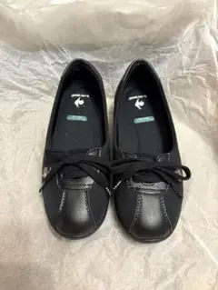 le coq sportif ブラック フラットシューズ　モンペリエ22.5cmのサムネイル