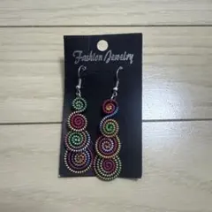 カラフルスパイラルピアス