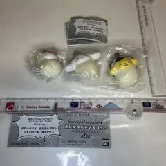 ガチャのサンリオキャラクター ぷにゅふにゅマスコットなりきりオイスター3種セット