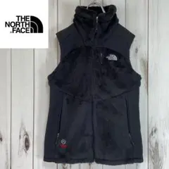 ✨美品✨ザノースフェイス　ダウンベスト　サミットシリーズ　軽量　刺繍　ブラック THE NORTH FACE (ザ ノースフェイス) ロゴ刺繍 フード収納