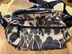 迷彩 ボディバッグ