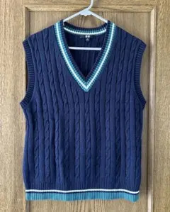 ★UNIQLO★Vネックベスト レディースMサイズ