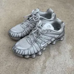 Nike Shox TL シルバー ホワイト　スニーカー　ウィメンズ　28.5