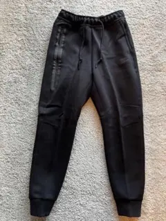 新品未使用 NIKEブラック メンズS テックフリース ナイキ 黒色 パンツ