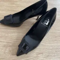 BOUTIQUE OSAKI ブラック　エナメル　パンプス　ヒール