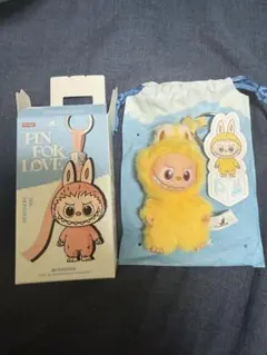 LABUBU PIN FOR LOVE イニシャル P