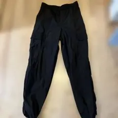 ブラック カーゴパンツ ゴムウエスト