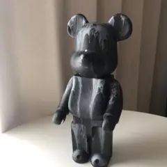 クマ型フィギュア ブラック・ホワイトマーブル