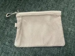 無印良品メッシュポーチのサムネイル