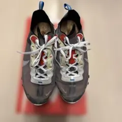 Nike React Element 87 グレー/レッド