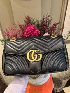 Ggブラック ショルダーバッグ