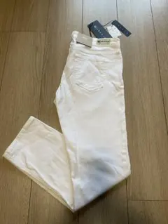 （美品）AG セオリー メン ストレッチパンツ ホワイト 春夏用のサムネイル