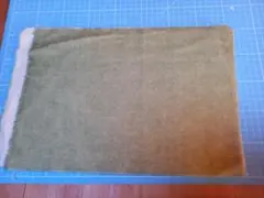 チップドショートモヘア　グリーン色