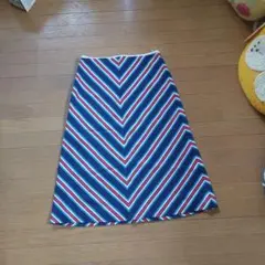 気まぐれ値引きフレアスカート 青 赤 白 ストライプ